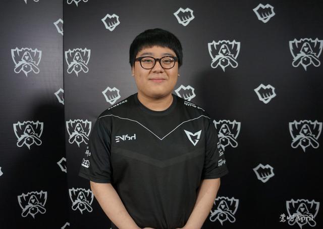 篮网在卡梅 篮网在卡梅